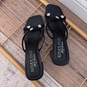 Black Altar’d state heels